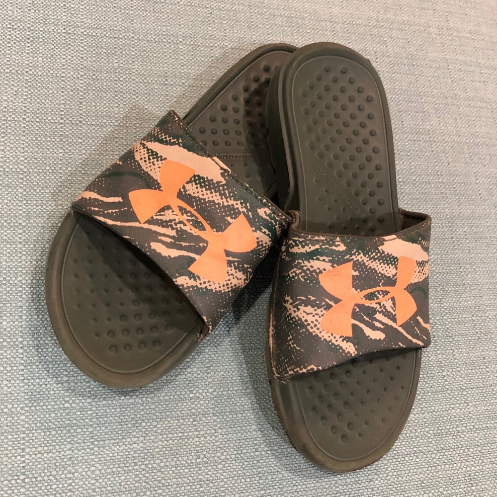Under Armor Kids Boy UA Strike Blend